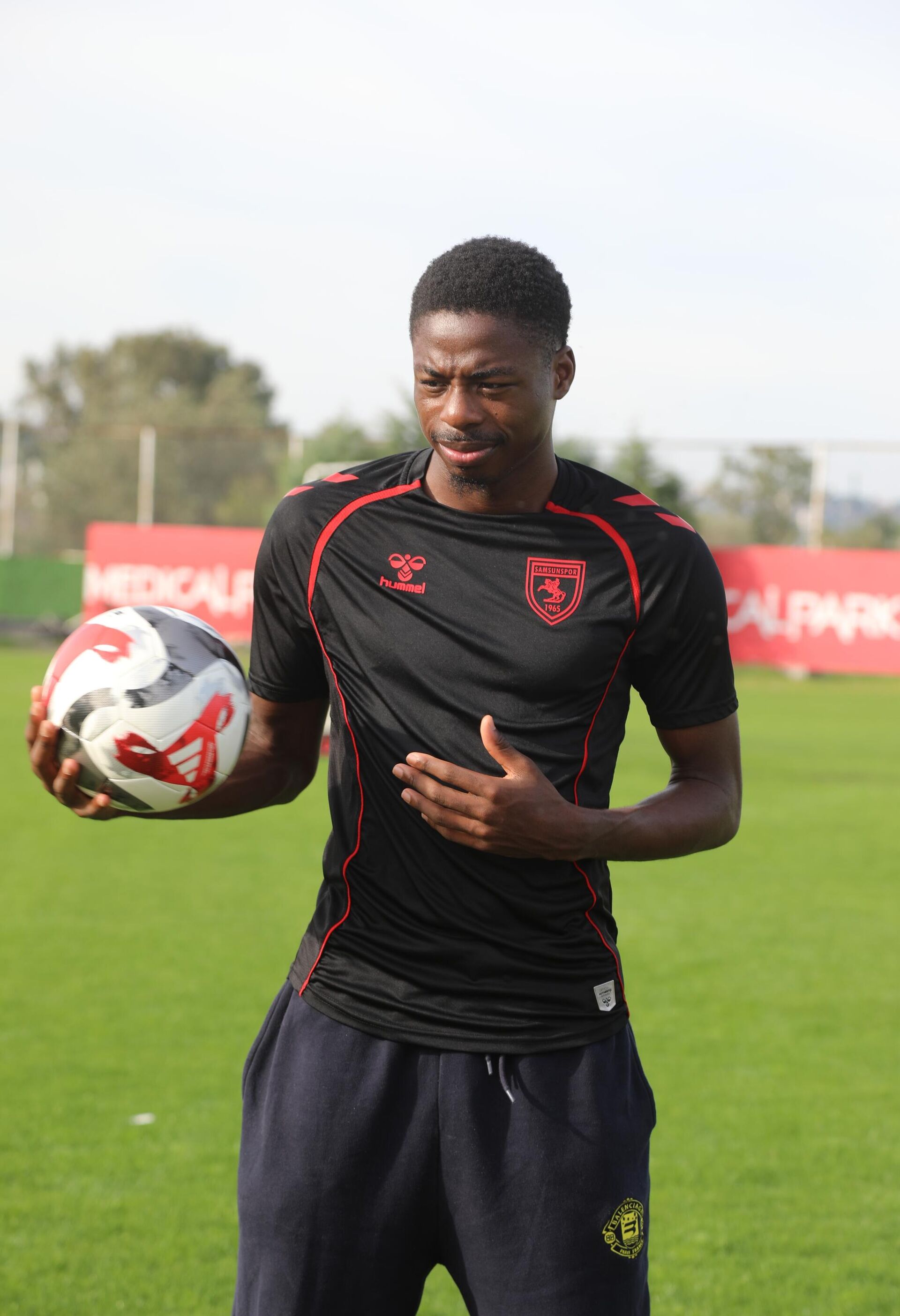 Anthony Musaba - Sputnik Türkiye, 1920, 23.11.2025