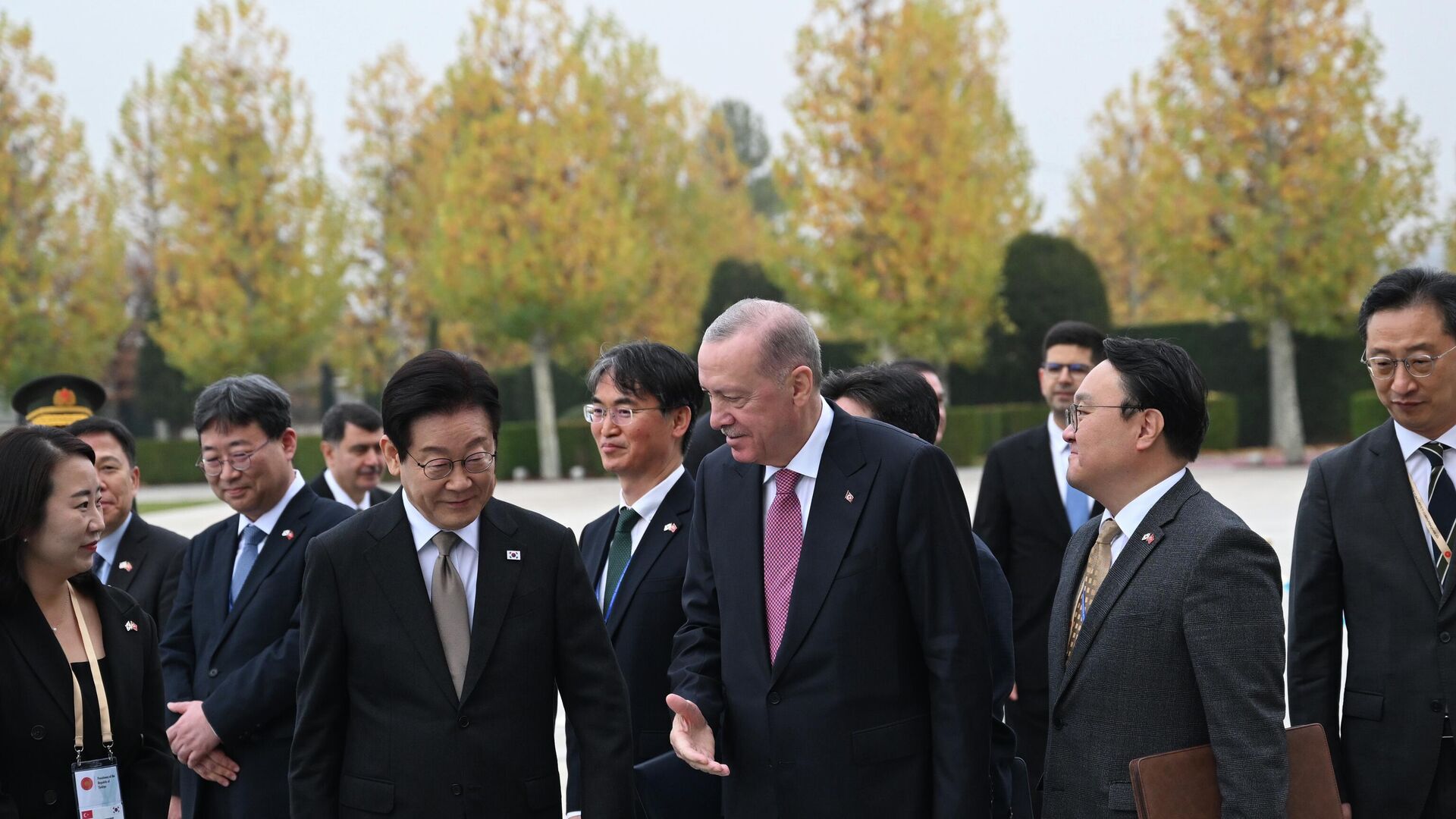 Cumhurbaşkanı Erdoğan, Güney Kore Devlet Başkanı Lee Cumhurbaşkanı Erdoğan, Güney Kore Devlet Başkanı Lee - Sputnik Türkiye, 1920, 24.11.2025