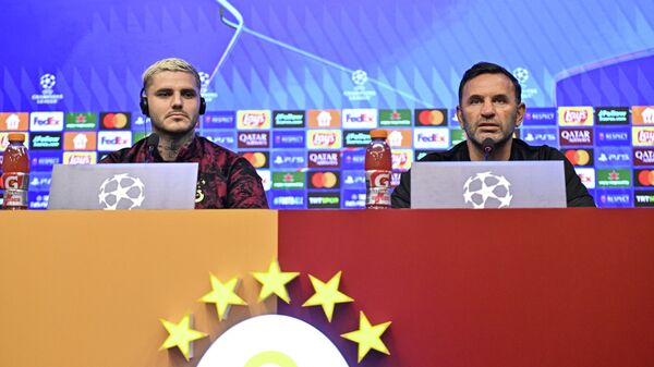 Mauro Icardi ve Okan Buruk - Sputnik Türkiye