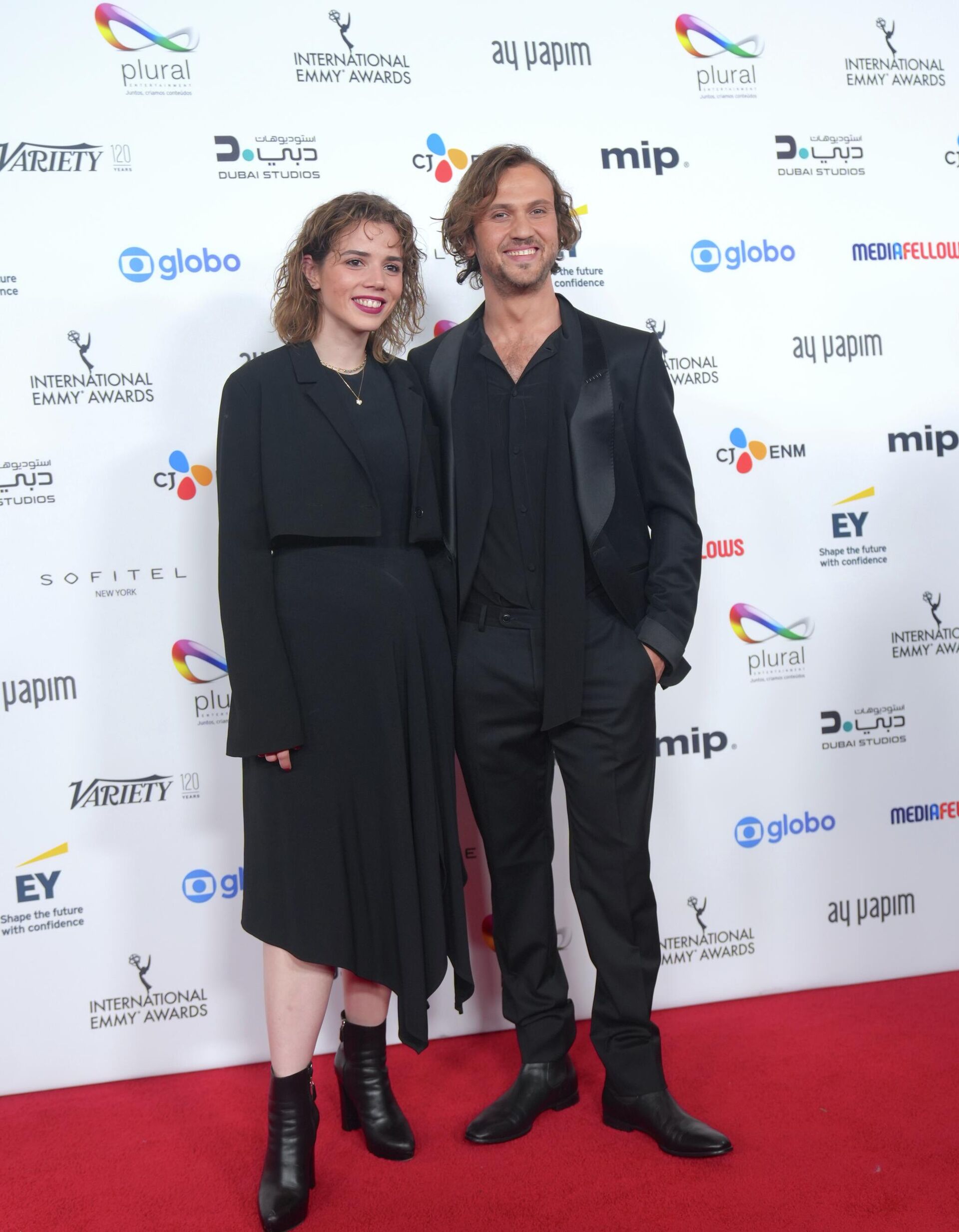 Deha dizisi oyuncuları - Sputnik Türkiye, 1920, 25.11.2025