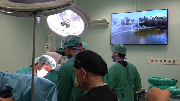 Ameliyat olurken sanal gerçeklik gözlüğüyle İstanbul'u gezdi - Sputnik Türkiye