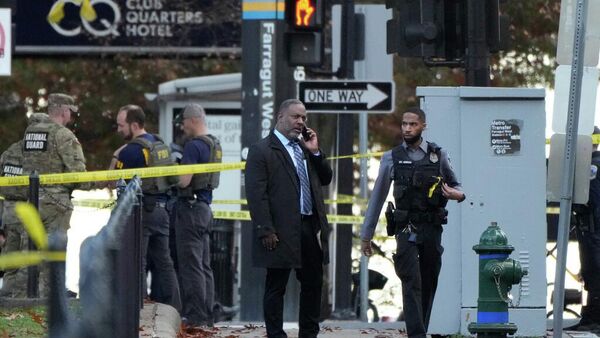 Beyaz Saray yakınlarındaki saldırıyla ilgili olay yerine çok sayıda güvenlik ve istihbarat görevlisi gitti - Sputnik Türkiye