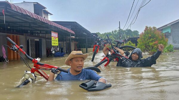 Endonezya'nın Sumatra Adası - Sputnik Türkiye