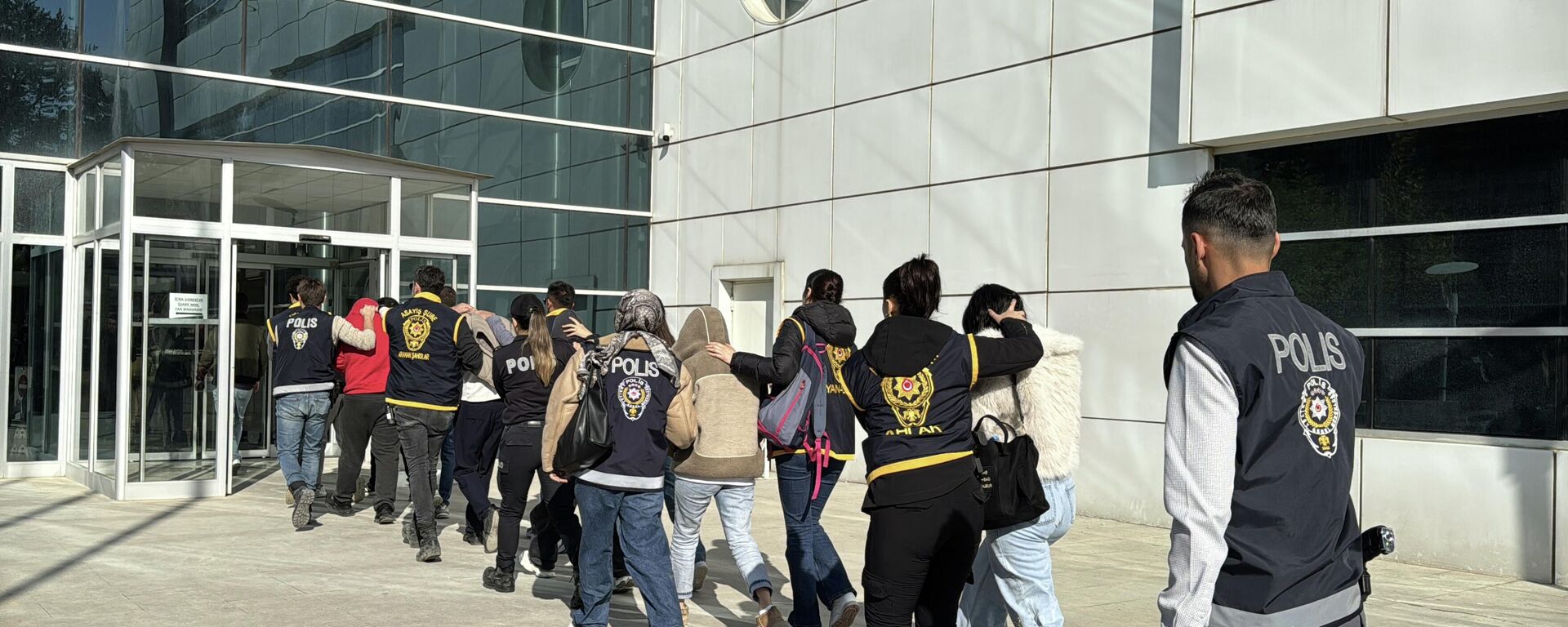 Fuhuş operasyonu - Sputnik Türkiye, 1920, 28.11.2025