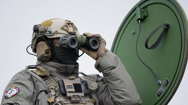 Fransız asker NATO tatbikatında - Sputnik Türkiye