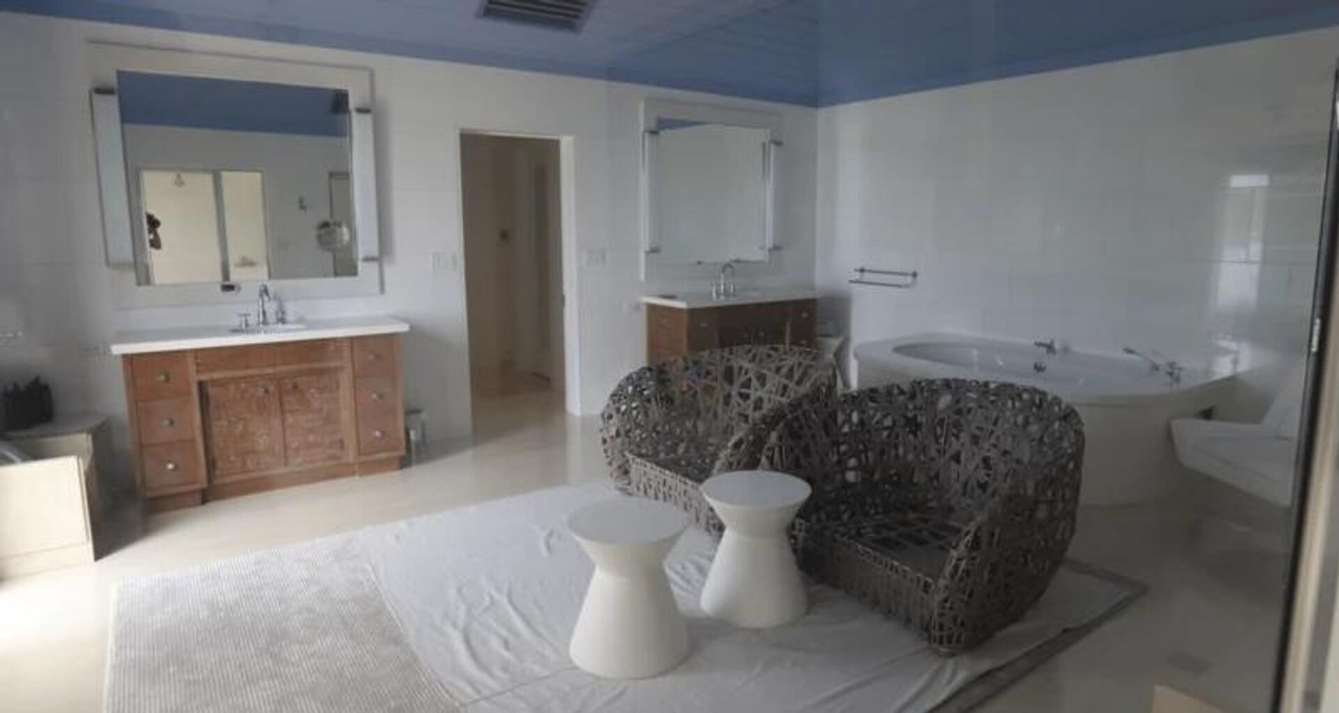 Jeffrey Epstein’ın özel adası - Sputnik Türkiye, 1920, 03.12.2025