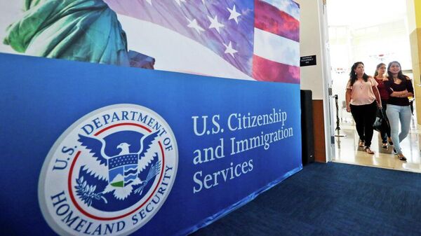 ABD Vatandaşlık ve Göçmenlik Hizmetleri - Sputnik Türkiye