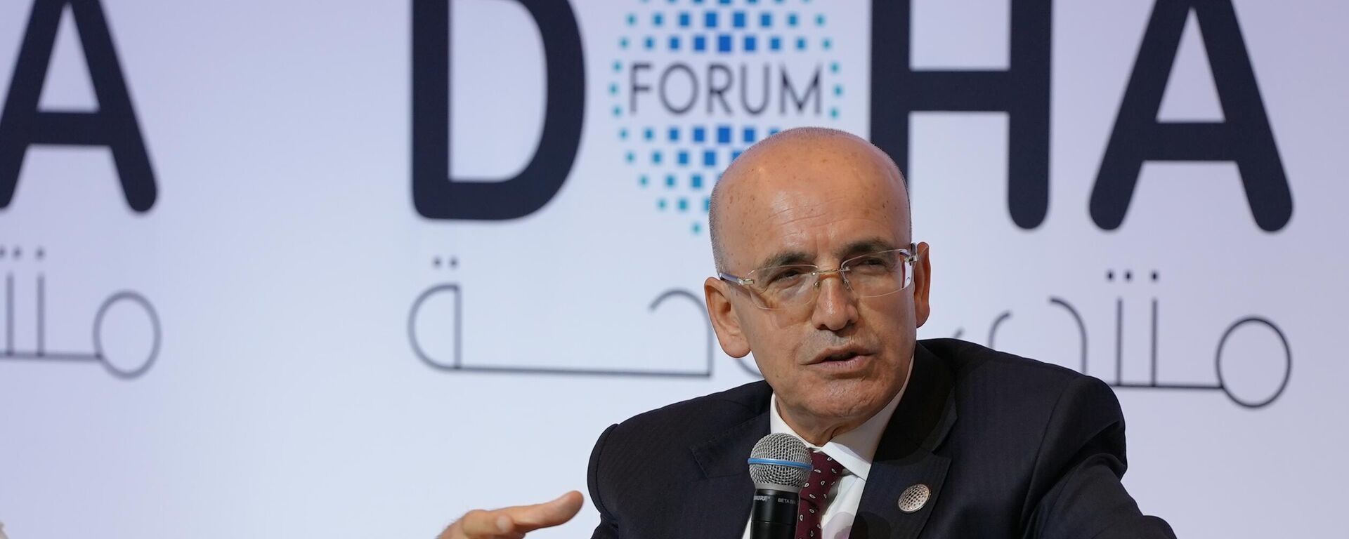 Bakan Şimşek, ekonomideki kazanımları kalıcı hale getirmek için yapısal dönüşümün önemine işaret etti - Sputnik Türkiye, 1920, 06.12.2025