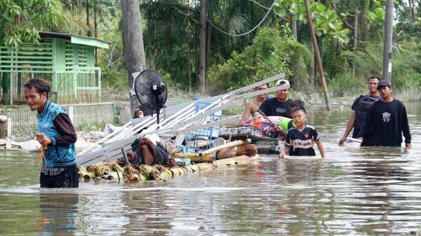 Endonezya sel felaketi - Sputnik Türkiye