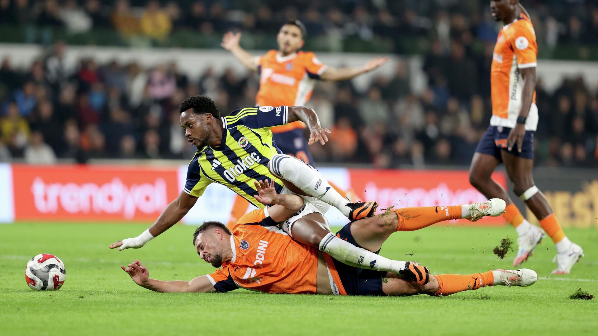Başakşehir Fenerbahçe Başakşehir Fenerbahçe - Sputnik Türkiye, 1920, 07.12.2025