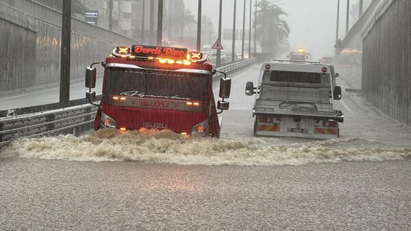 Alanya sel - Sputnik Türkiye