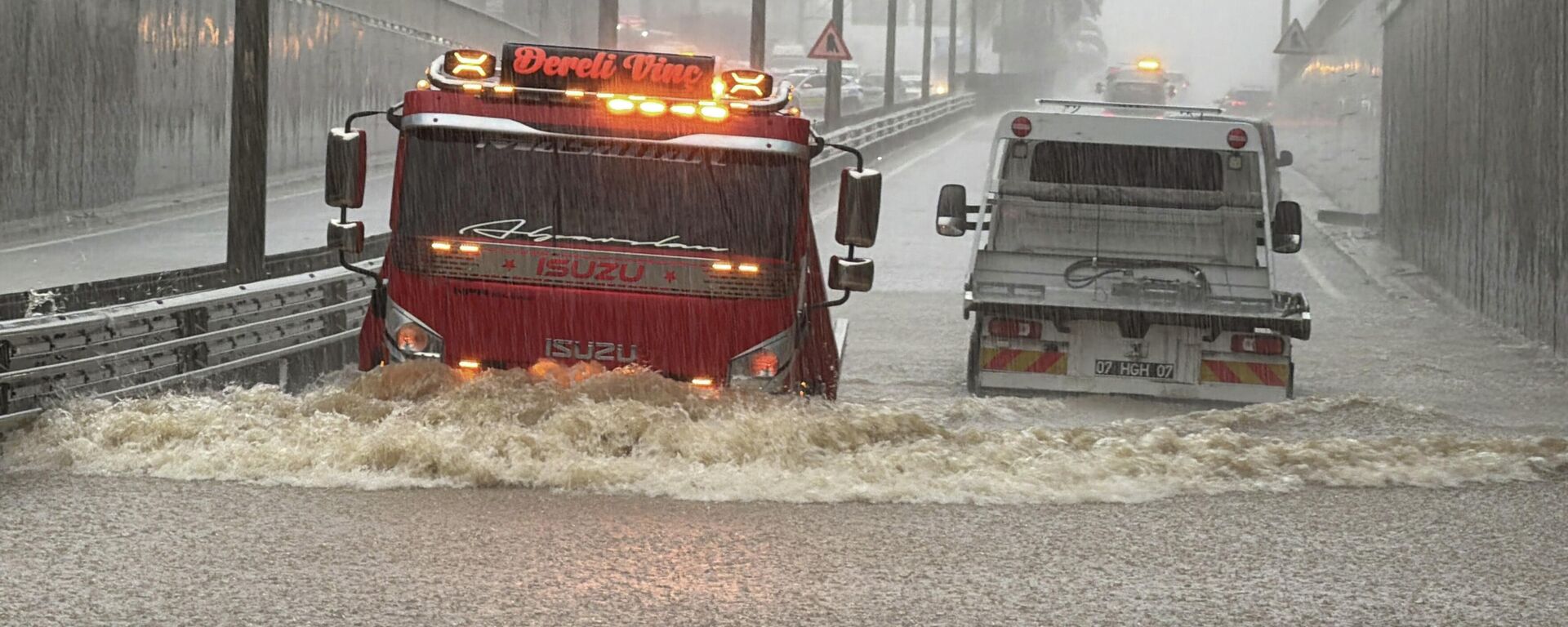Alanya sel - Sputnik Türkiye, 1920, 07.12.2025