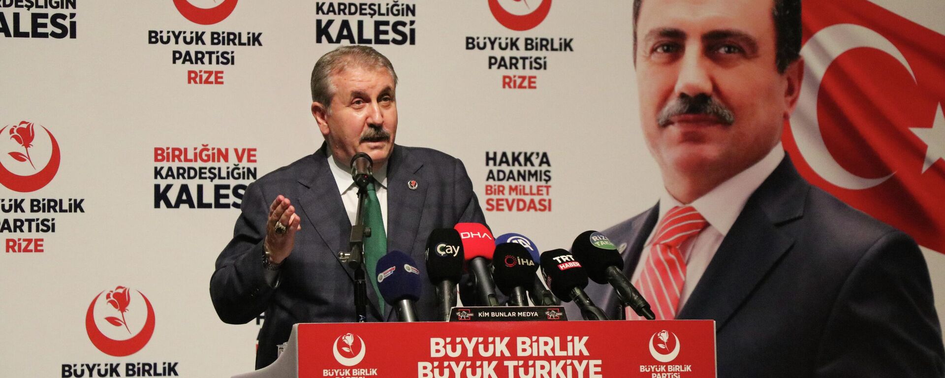 Mustafa Destici - Sputnik Türkiye, 1920, 07.12.2025