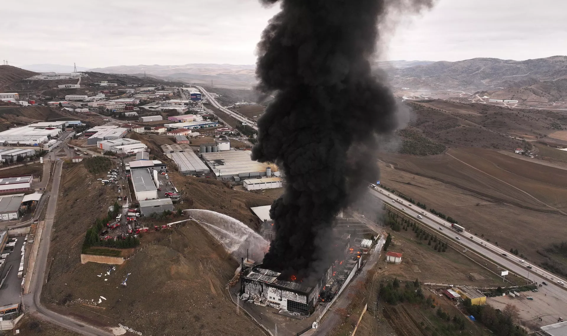 Kırıkkale'de fabrika yangını - Sputnik Türkiye, 1920, 10.12.2025