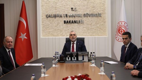 Asgari ücret görüşmeleri  - Sputnik Türkiye