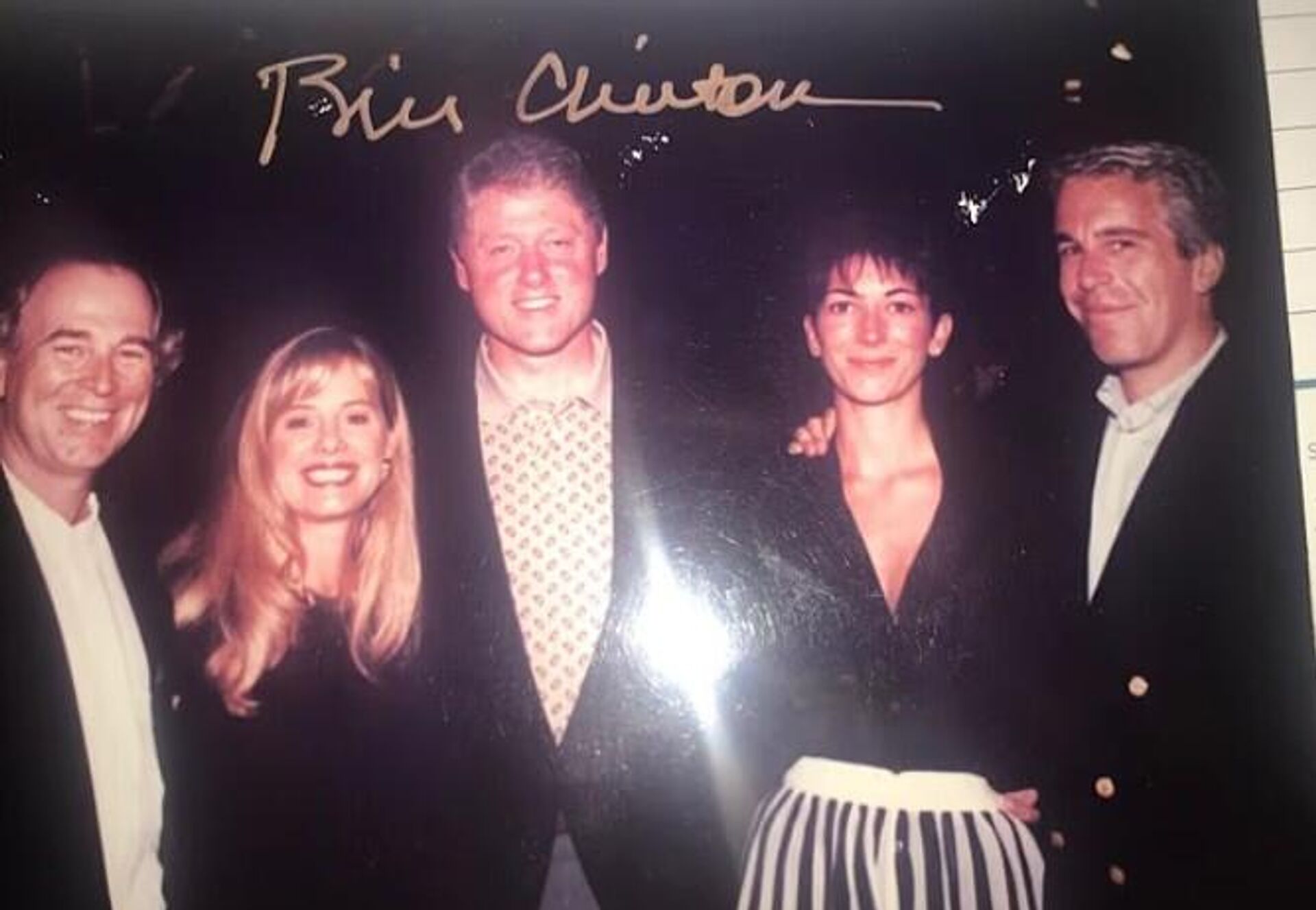 Epstein ve Bill Clinton - Sputnik Türkiye, 1920, 12.12.2025
