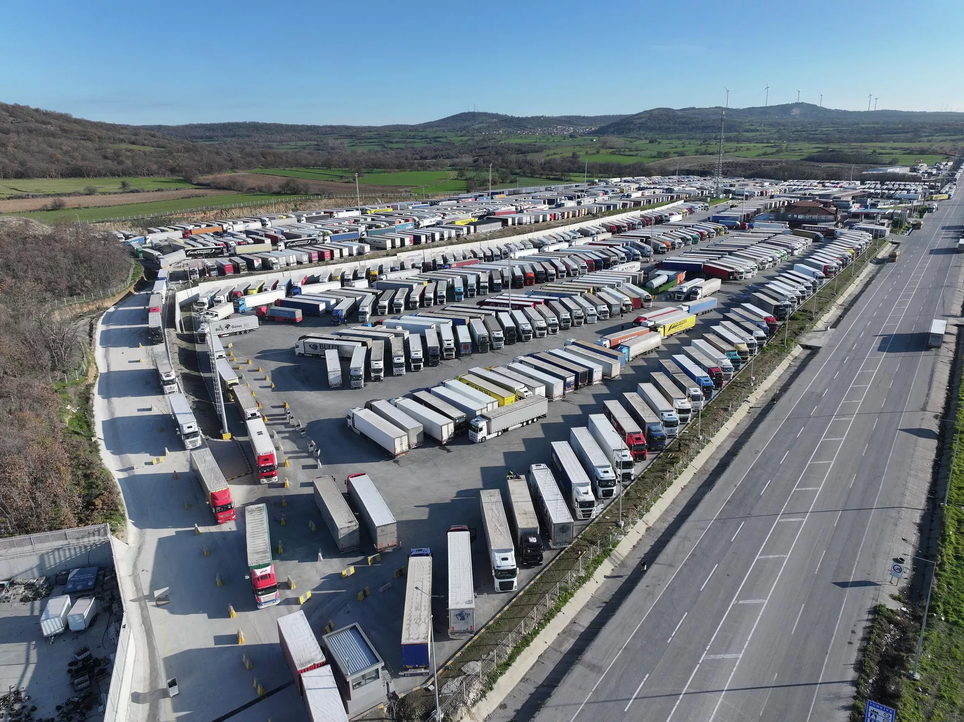 tır parkı - Sputnik Türkiye, 1920, 27.02.2026