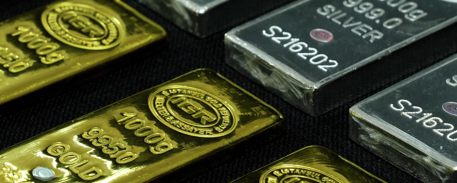 altın ve gümüş - Sputnik Türkiye, 1920, 17.12.2025