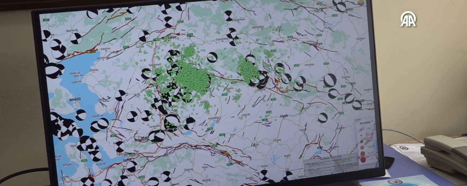 deprem bölgeleri - Sputnik Türkiye, 1920, 17.12.2025