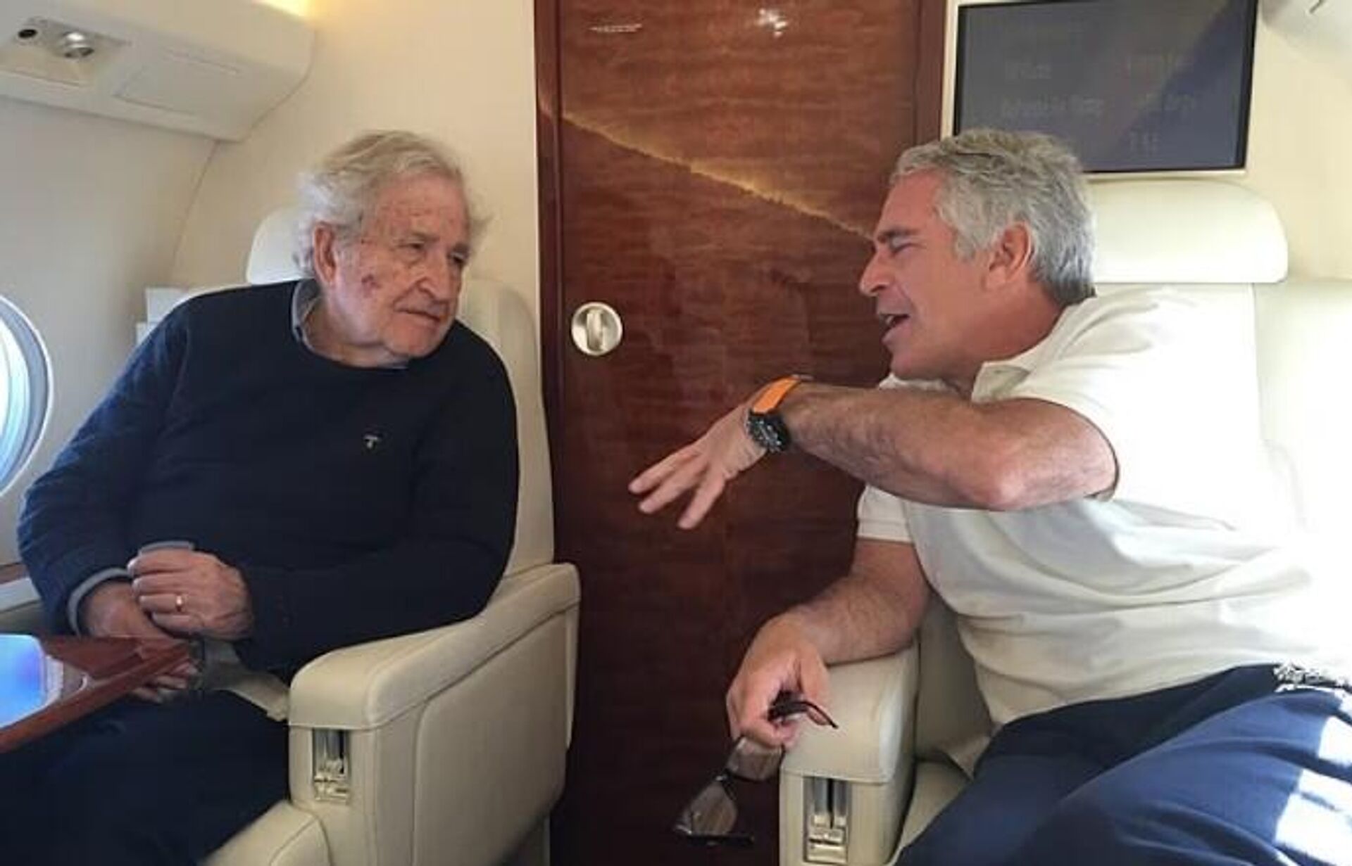 Epstein fotoğrafları - Sputnik Türkiye, 1920, 18.12.2025