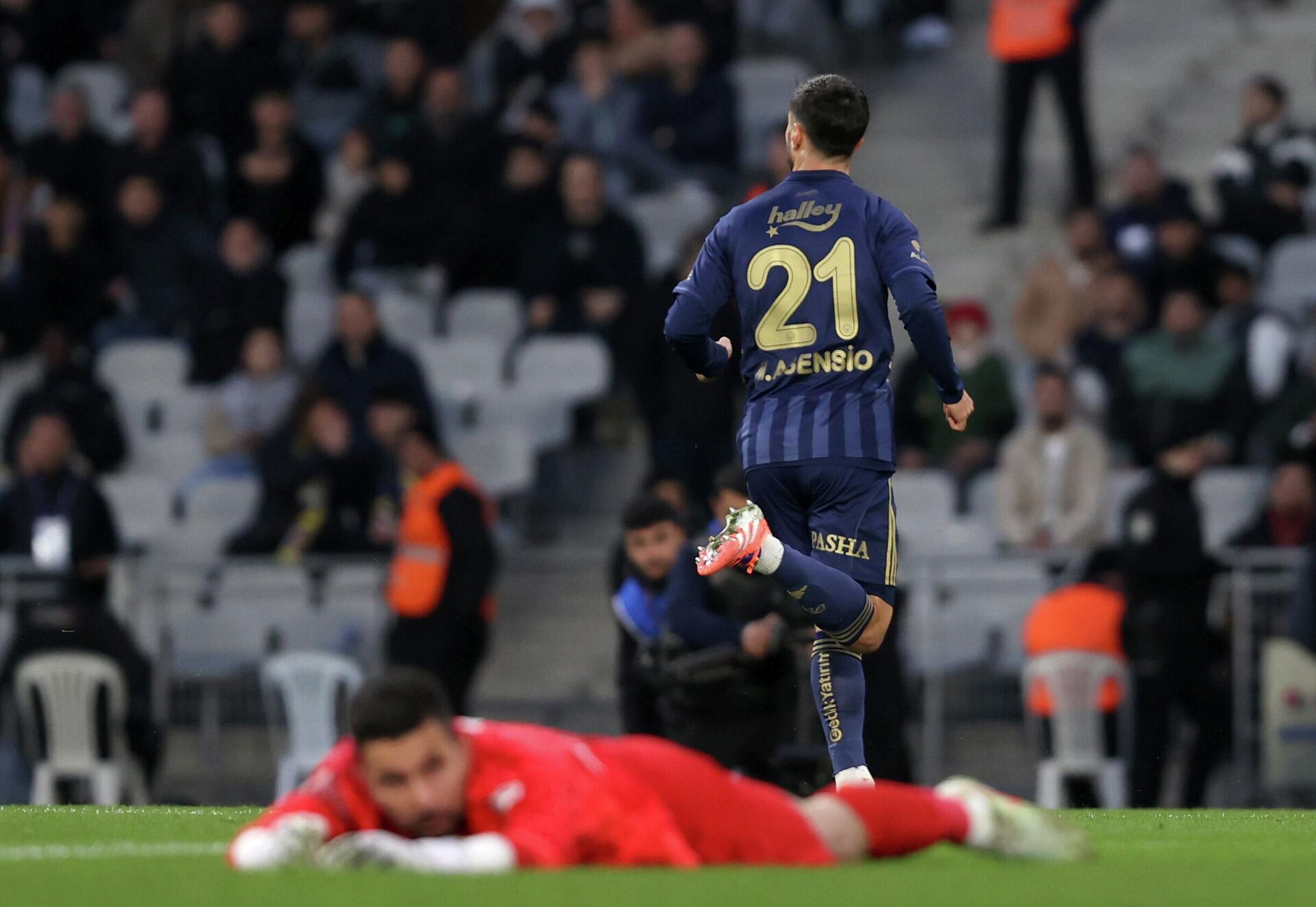 Fenerbahçe - Sputnik Türkiye, 1920, 21.12.2025