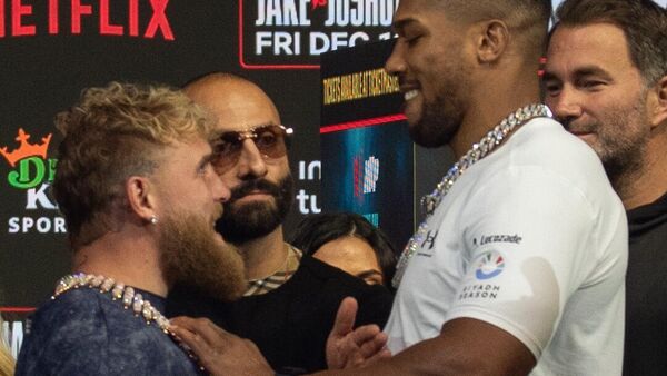 Anthony Joshua, eski sosyal medya fenomeni Jake Paul - Sputnik Türkiye