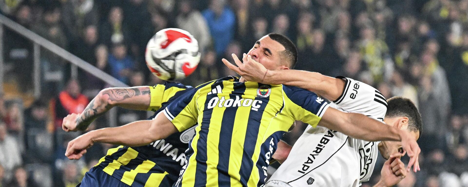 Ziraat Türkiye Kupası C grubu ilk hafta maçında Fenerbahçe ile Beşiktaş Chobani Stadı'nda karşılaştı - Sputnik Türkiye, 1920, 23.12.2025