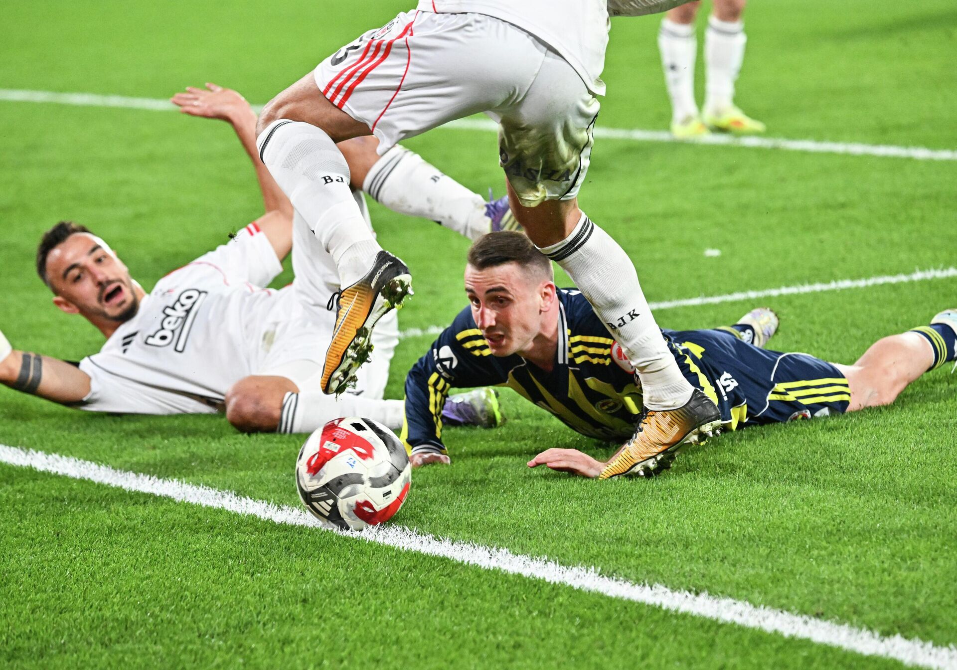 Fenerbahçe - Beşiktaş - Sputnik Türkiye, 1920, 24.12.2025