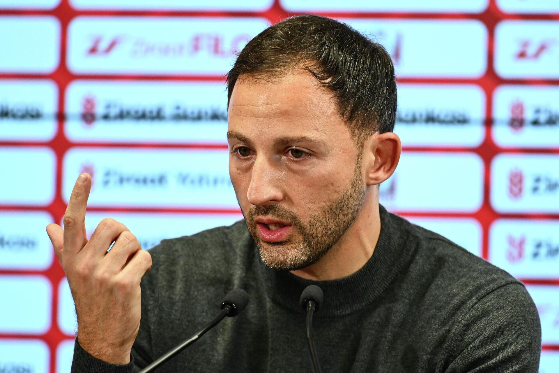  Domenico Tedesco - Sputnik Türkiye, 1920, 24.12.2025