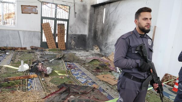 Suriye’ninHumus ilindeki Ali Talip Camisi'ndeki patlamadan görüntüler - Sputnik Türkiye