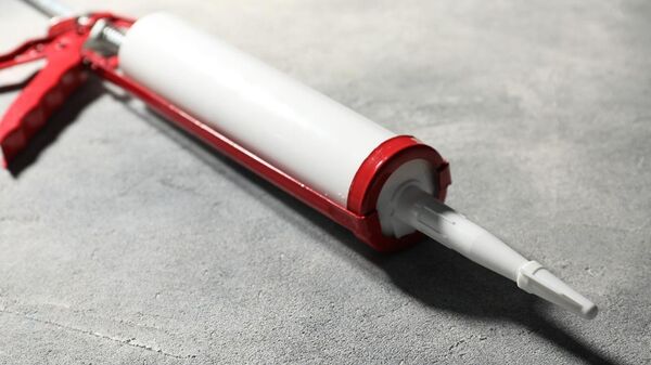 Yeni yapışkanın silikon tabancalarıyla da kullanılabileceği bildirildi. (Temsili Görsel) - Sputnik Türkiye