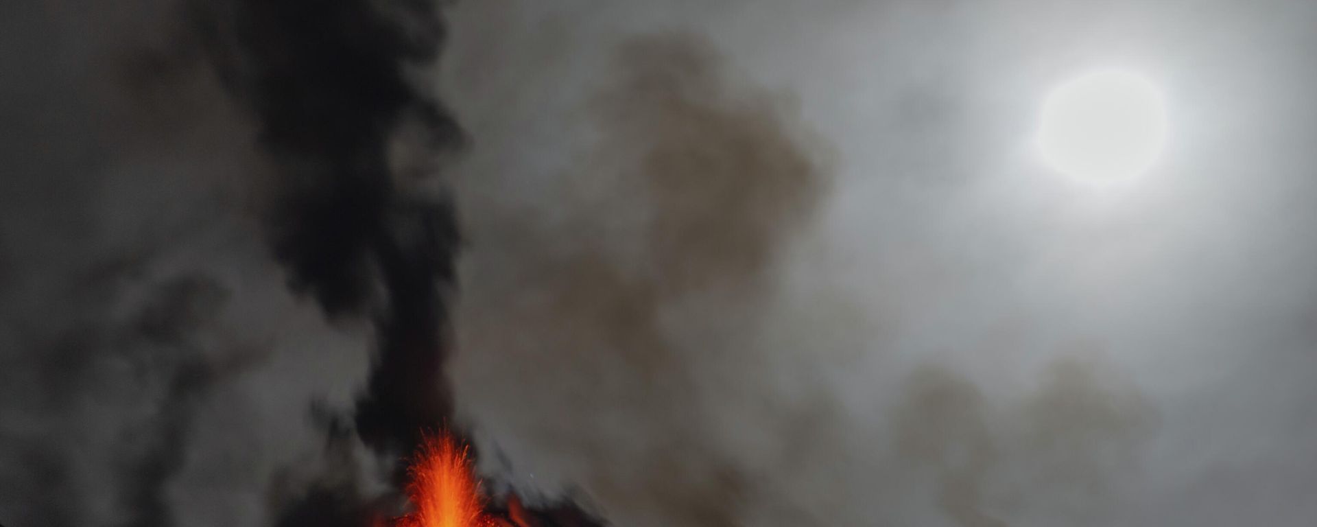 Etna Yanardağı’nda volkanik faaliyetler etkisini sürdürüyor
 - Sputnik Türkiye, 1920, 10.08.2026