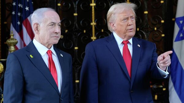 Trump Netanyahu - Sputnik Türkiye
