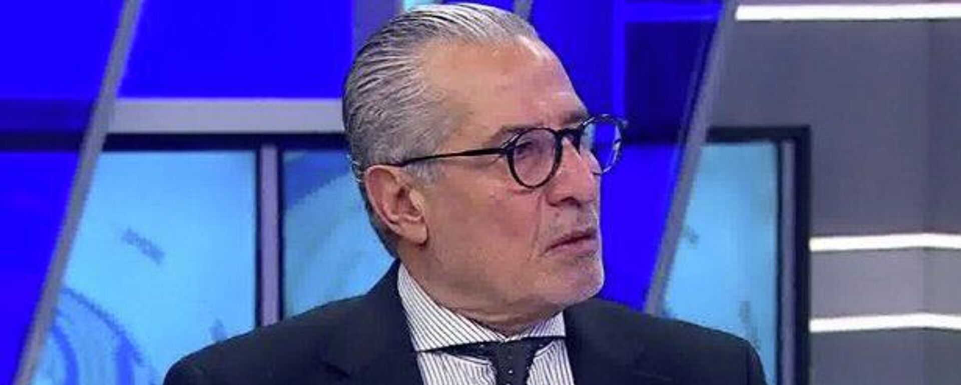 Gökmen Özdenak sosyal medya  - Sputnik Türkiye, 1920, 30.12.2025