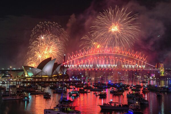 Avustralya yeni yıla havai fişek gösterileriyle girdi - Sputnik Türkiye