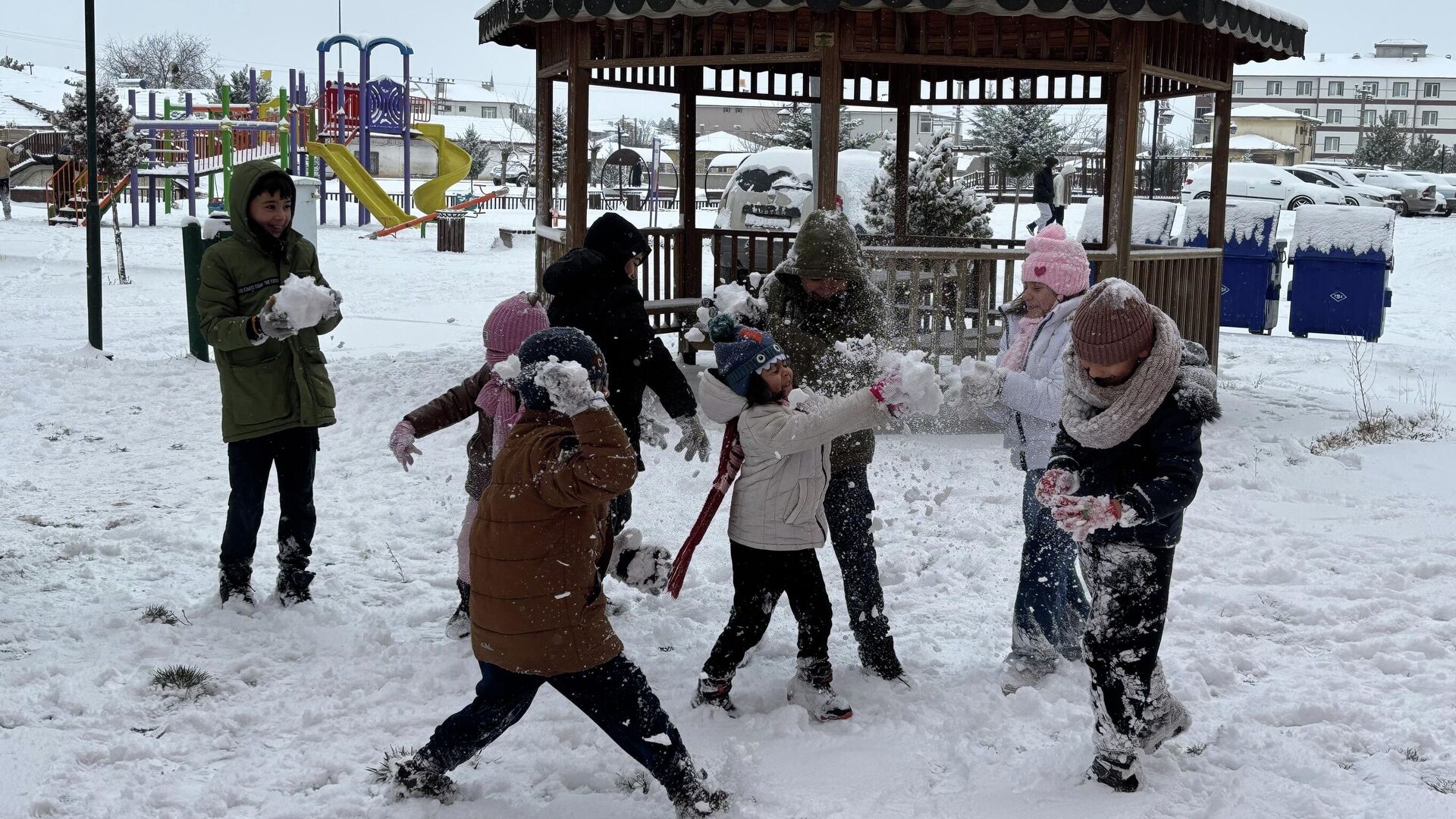 Kar tatili - Sputnik Türkiye, 1920, 01.01.2026