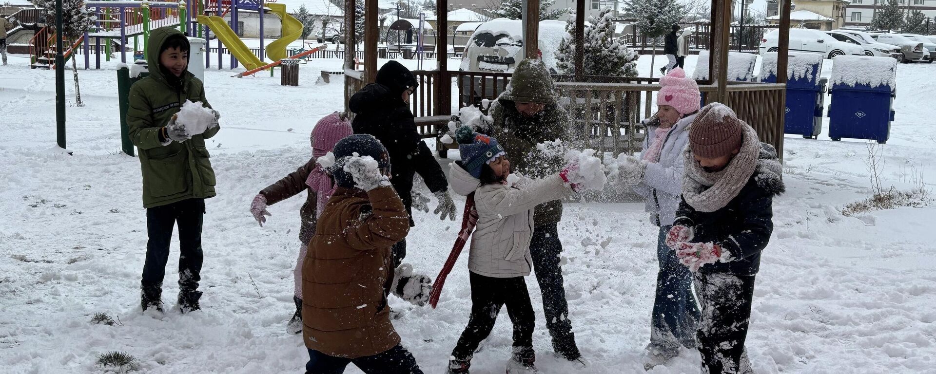 Kar tatili - Sputnik Türkiye, 1920, 01.01.2026