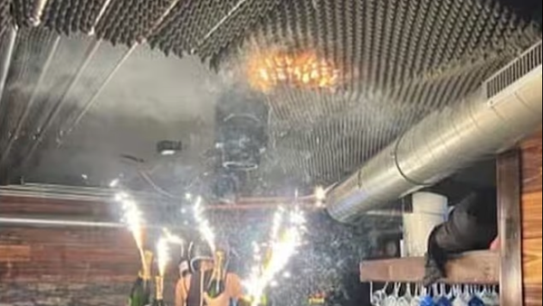 'Le Constellation' isimli barın bodrum katında yangının çıkış anları - Sputnik Türkiye