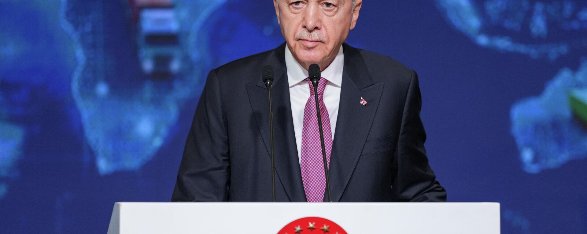 Cumhurbaşkanı Recep Tayyip Erdoğan, İstanbul Kongre Merkezi'nde düzenlenen ‘2025 Yılı İhracat Rakamlarının Açıklanması Programı'na katılarak konuşma yaptı - Sputnik Türkiye, 1920, 15.01.2026