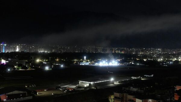 Venezüella'nın başkenti Caracas'ta patlama sesleri duyuldu - Sputnik Türkiye