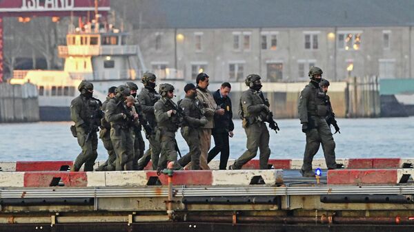  Maduro - Sputnik Türkiye