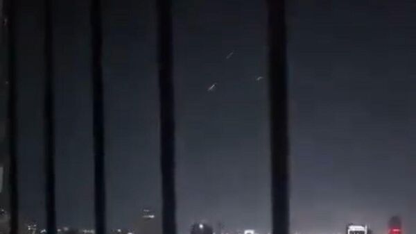 Venezuela Başkanlık sarayı çevresinde  silah sesleri - Sputnik Türkiye