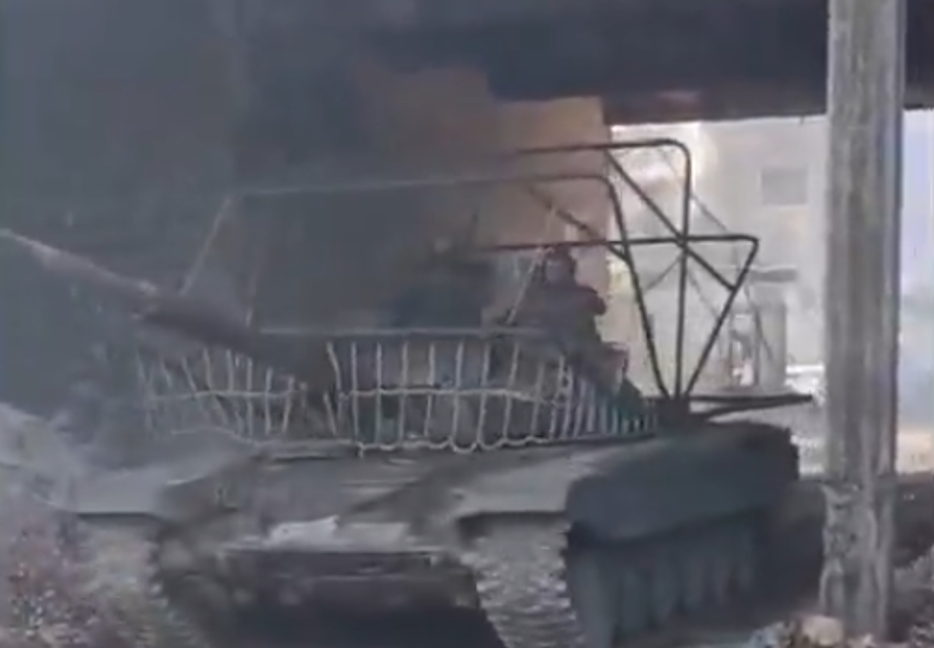 Suriye ordusu ilk kez dron kafesi ile görüntülendi. - Sputnik Türkiye, 1920, 07.01.2026