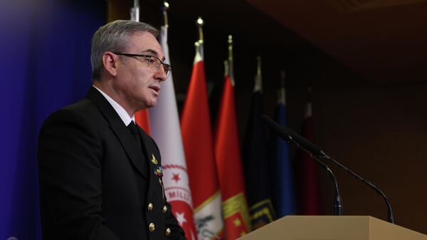 Milli Savunma Bakanlığı Basın ve Halkla İlişkiler Müşaviri ve Bakanlık Sözcüsü Tuğamiral Zeki Aktürk - Sputnik Türkiye