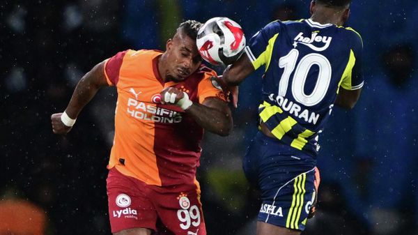 Galatasaray'ı 2-0 yenen Fenerbahçe, Turkcell Süper Kupa'nın sahibi oldu
 - Sputnik Türkiye