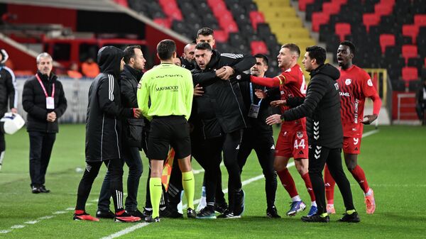 Burak Yılmaz  - Sputnik Türkiye