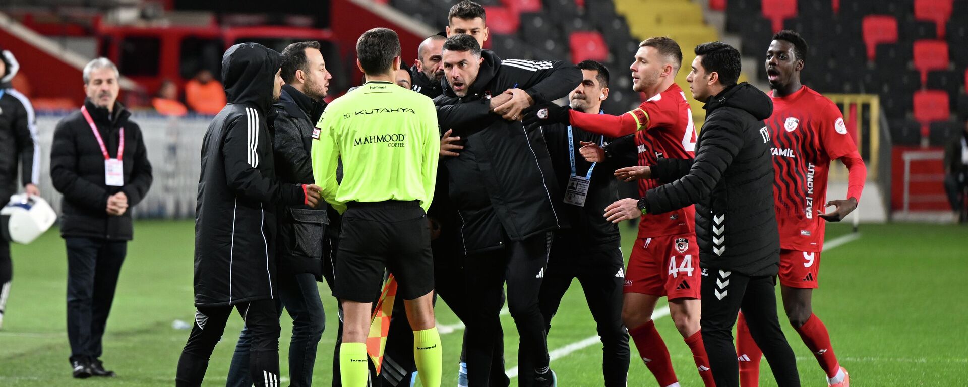 Burak Yılmaz  - Sputnik Türkiye, 1920, 13.01.2026