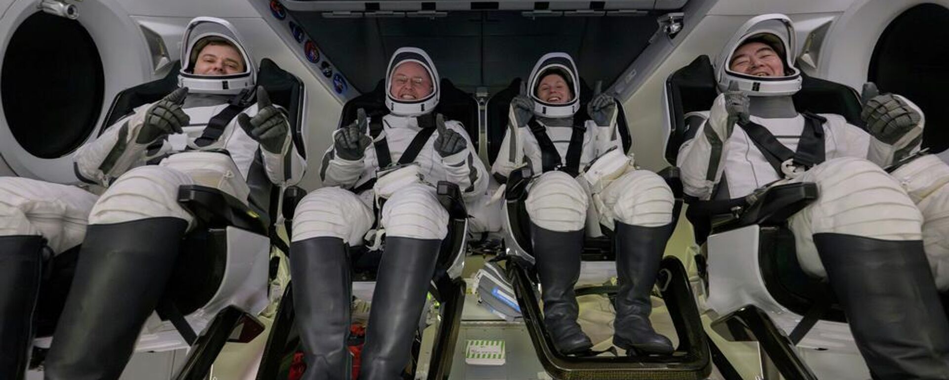 ISS astronotları acil dönül sonrası tedaviye alındı: Uzay insan vücudunu nasıl etkiliyor? - Sputnik Türkiye, 1920, 15.01.2026