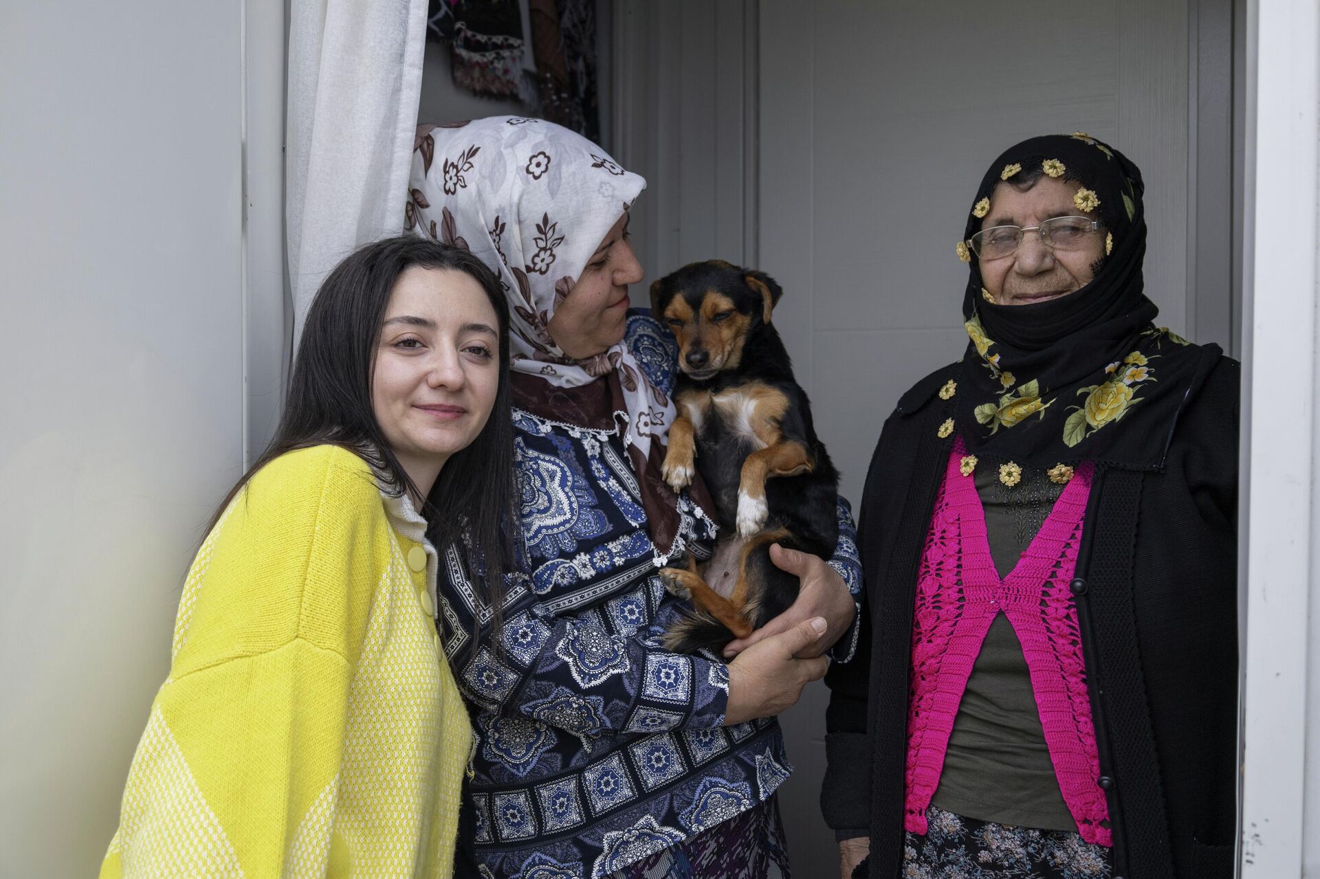 Dünya genç kızı ve dans eden Boncuk'u izliyor - Sputnik Türkiye, 1920, 18.01.2026