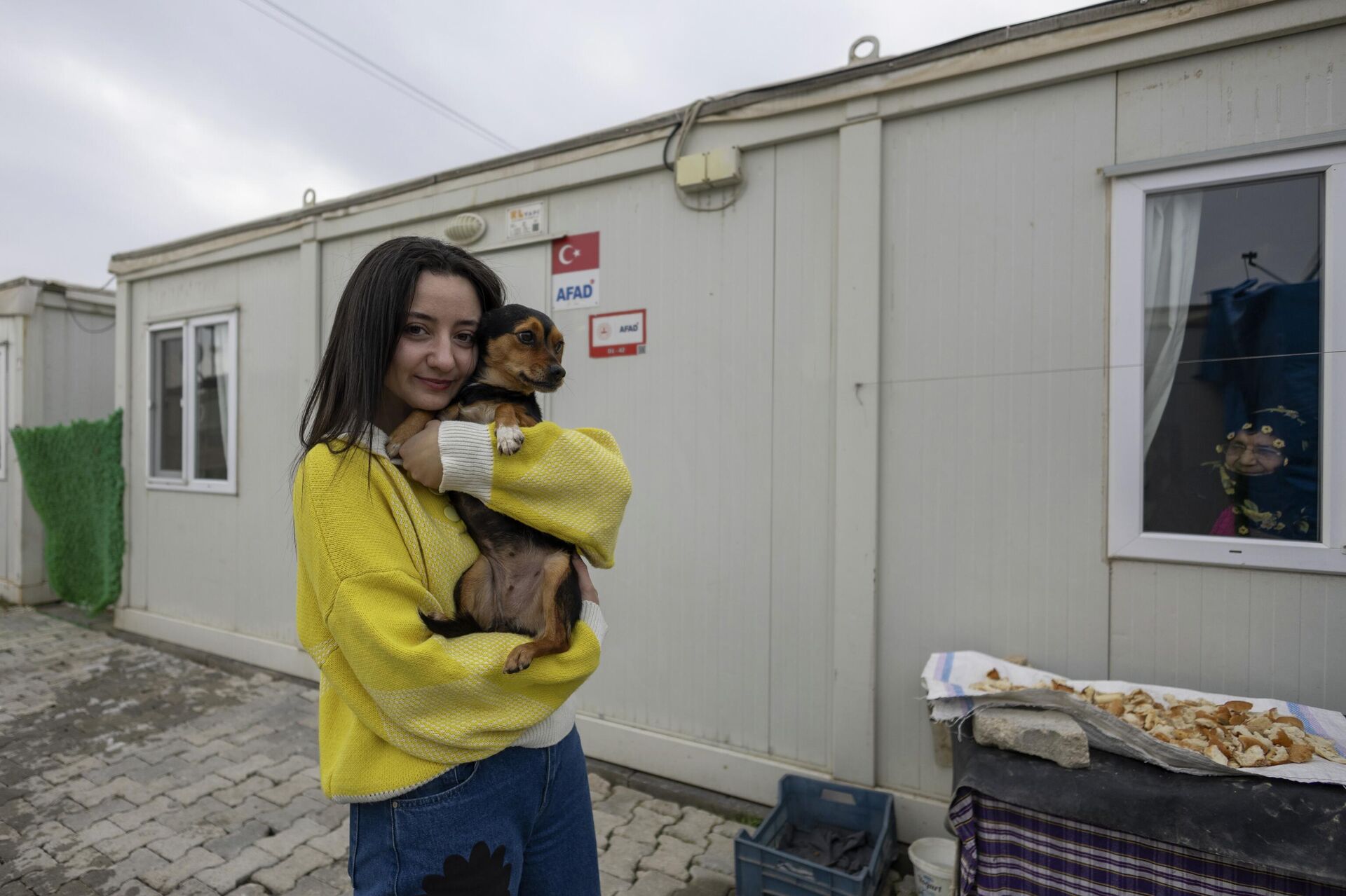 Dünya genç kızı ve dans eden Boncuk'u izliyor - Sputnik Türkiye, 1920, 18.01.2026